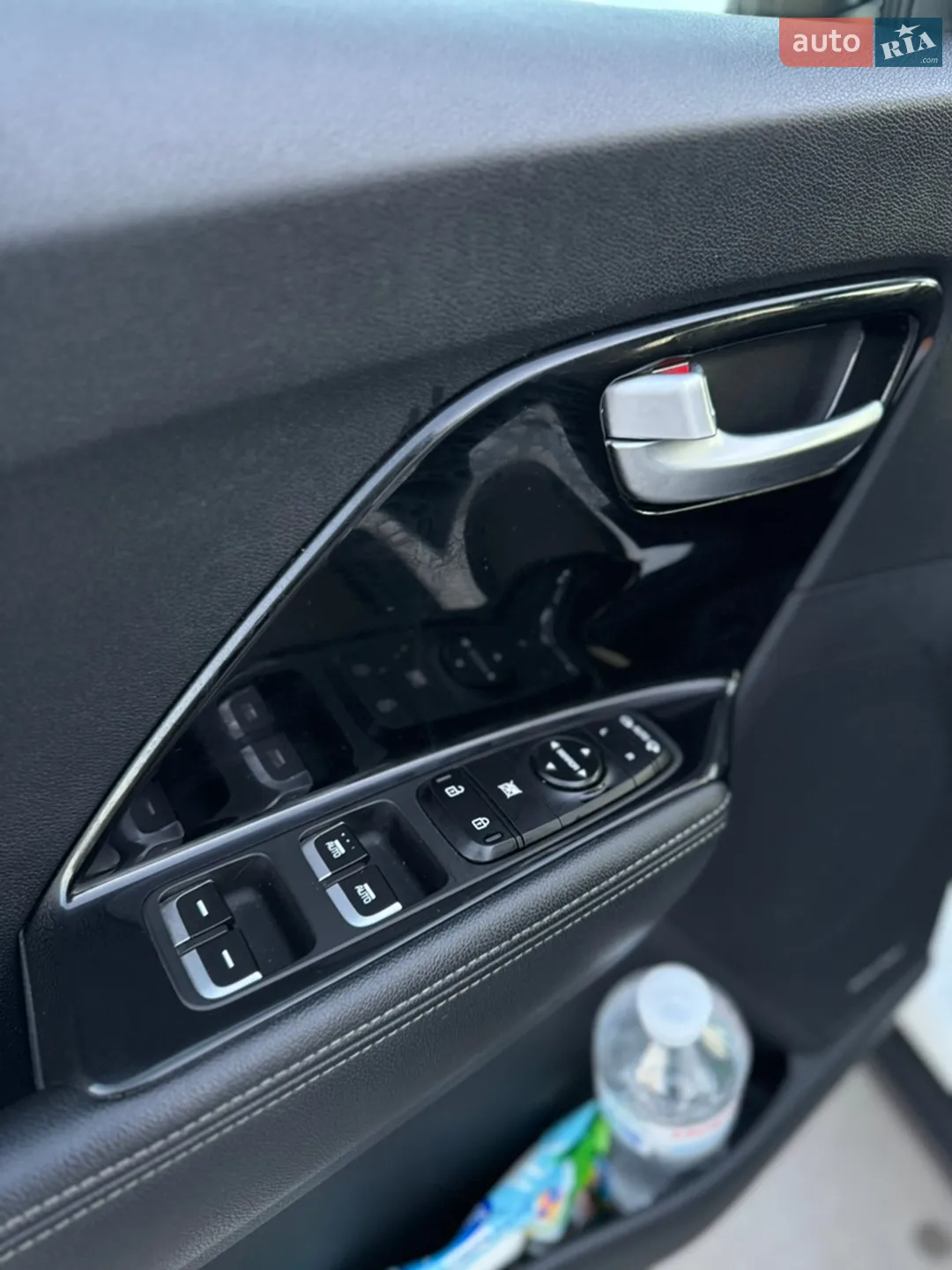 2017 Kia Niro - мініатюра 25