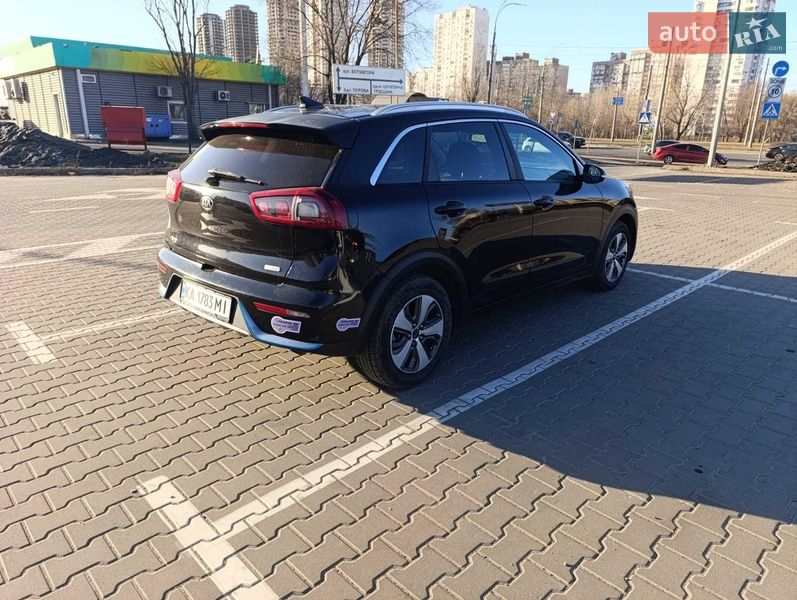 Внедорожник / Кроссовер Kia Niro 2018 в Киеве