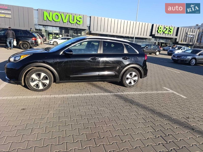 Внедорожник / Кроссовер Kia Niro 2018 в Киеве