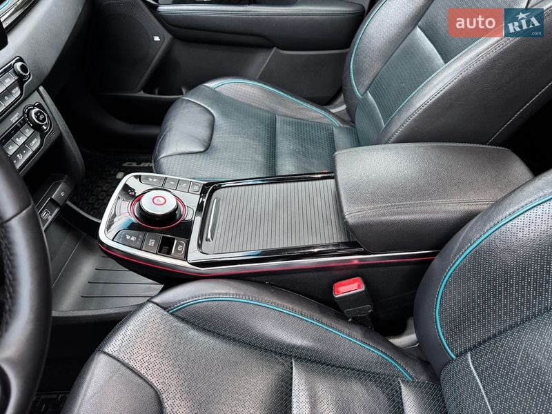 Позашляховик / Кросовер Kia Niro 2019 в Рівному