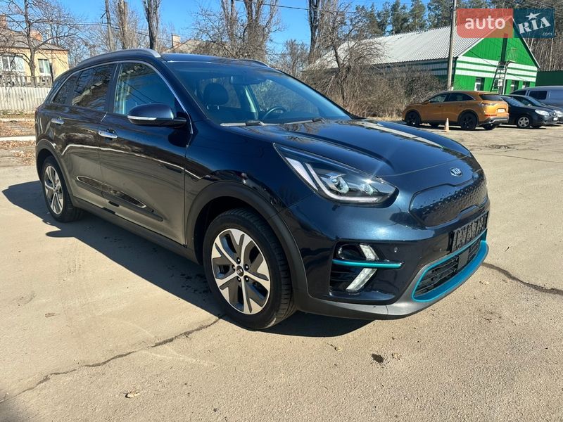 Внедорожник / Кроссовер Kia Niro 2020 в Киеве
