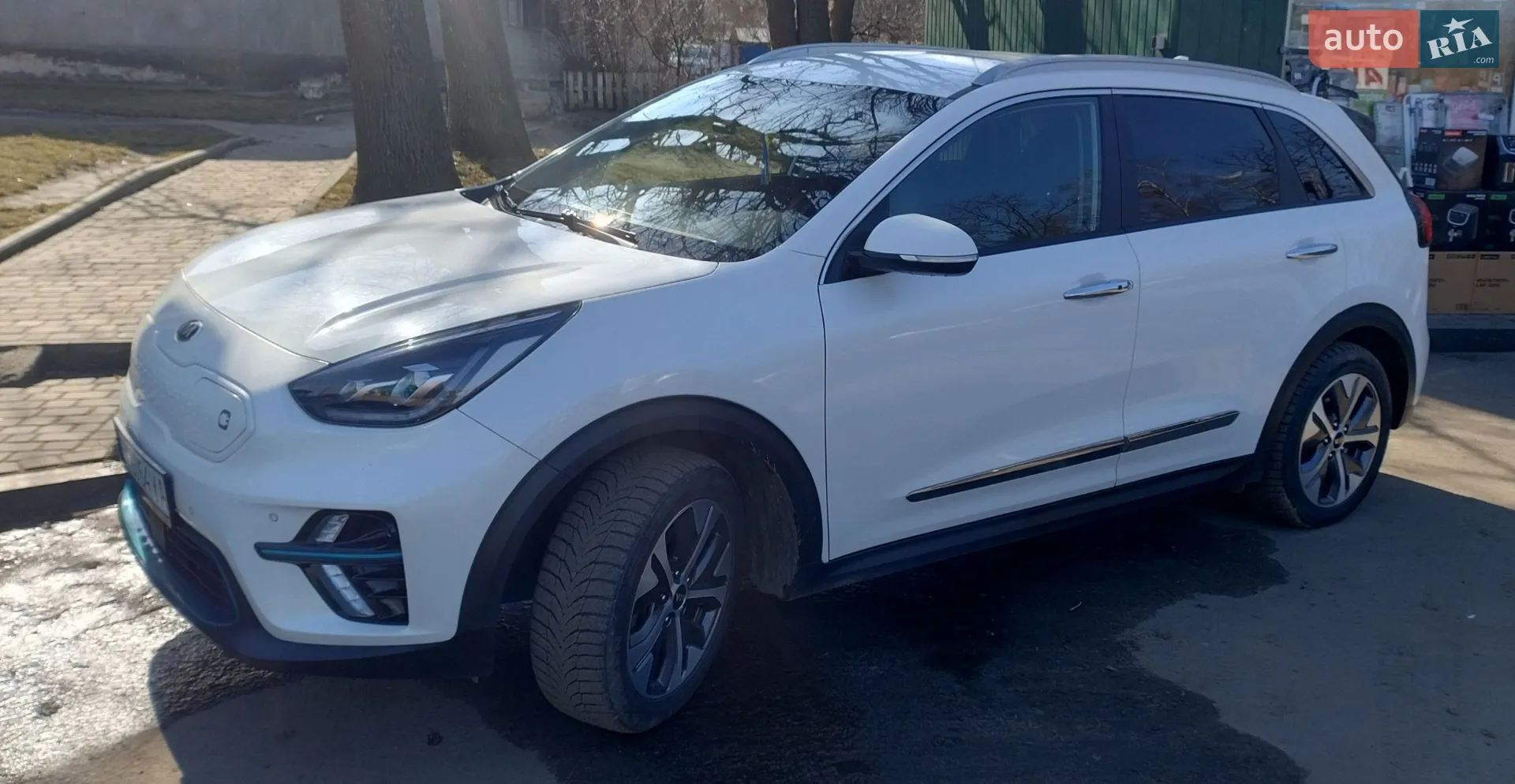 2020 Kia Niro - фото 1
