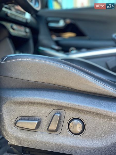 Позашляховик / Кросовер Kia Niro 2021 в Тернополі