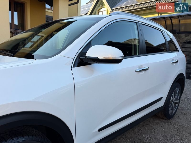 Внедорожник / Кроссовер Kia Niro 2021 в Львове