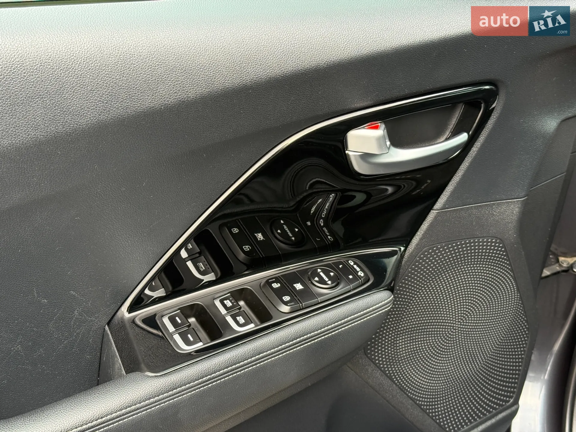 2019 Kia Niro - мініатюра 24
