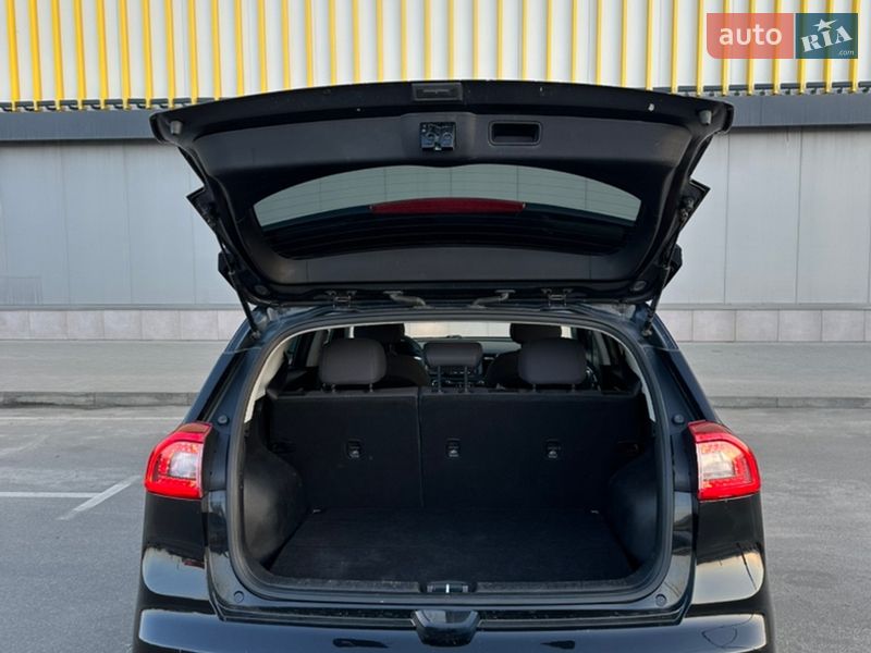 Внедорожник / Кроссовер Kia Niro 2018 в Киеве