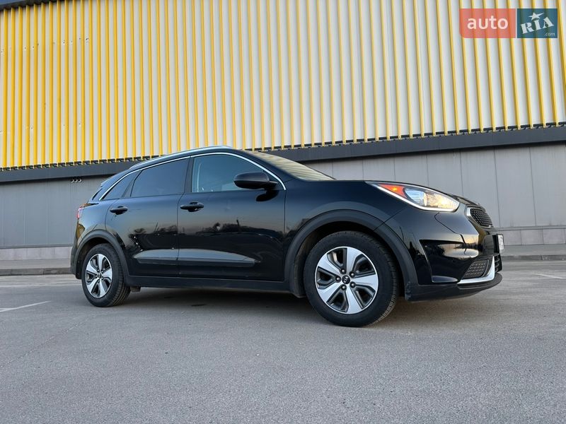 Внедорожник / Кроссовер Kia Niro 2018 в Киеве
