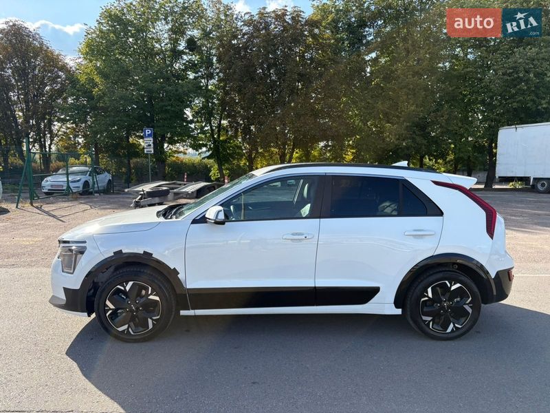 Внедорожник / Кроссовер Kia Niro 2023 в Ровно фото 9 Внедорожник / Кроссовер Kia Niro 2023 в Ровно