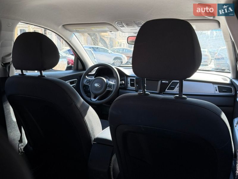 Позашляховик / Кросовер Kia Niro 2018 в Одесі
