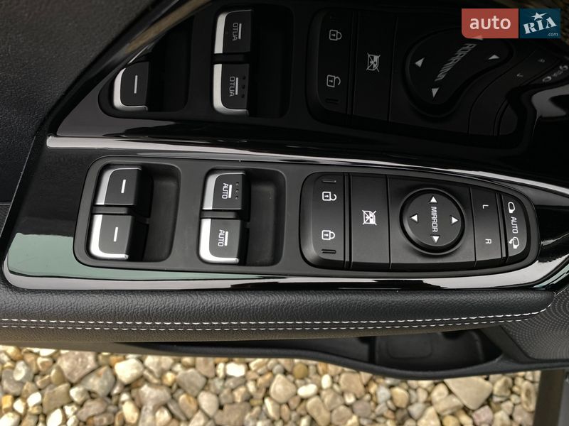 Внедорожник / Кроссовер Kia Niro 2020 в Львове