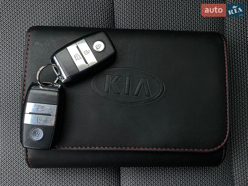 Внедорожник / Кроссовер Kia Niro 2020 в Львове