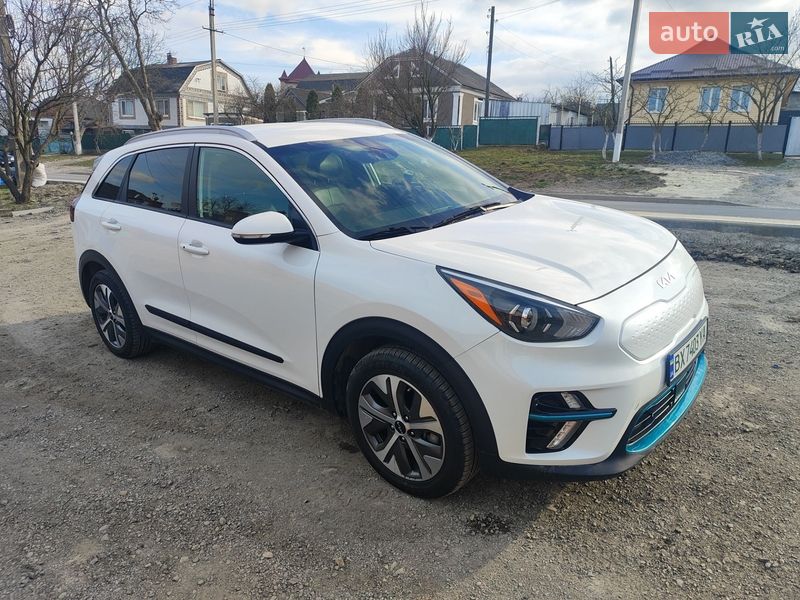 Внедорожник / Кроссовер Kia Niro 2022 в Каменец-Подольском