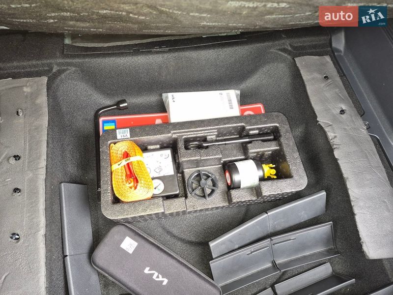 Внедорожник / Кроссовер Kia Niro 2023 в Ивано-Франковске фото 30 Внедорожник / Кроссовер Kia Niro 2023 в Ивано-Франковске