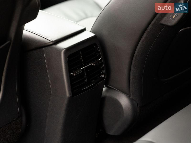 Внедорожник / Кроссовер Kia Niro 2023 в Ивано-Франковске