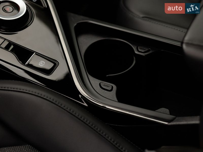 Внедорожник / Кроссовер Kia Niro 2023 в Ивано-Франковске