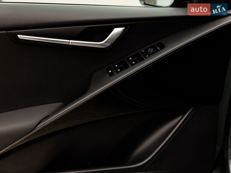 Внедорожник / Кроссовер Kia Niro 2023 в Ивано-Франковске