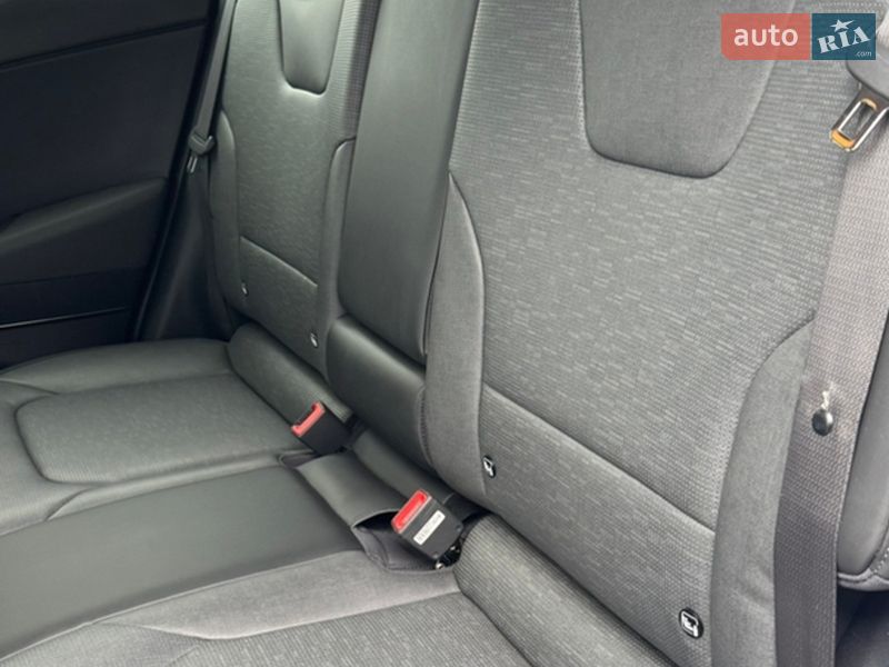 Внедорожник / Кроссовер Kia Niro 2023 в Долине