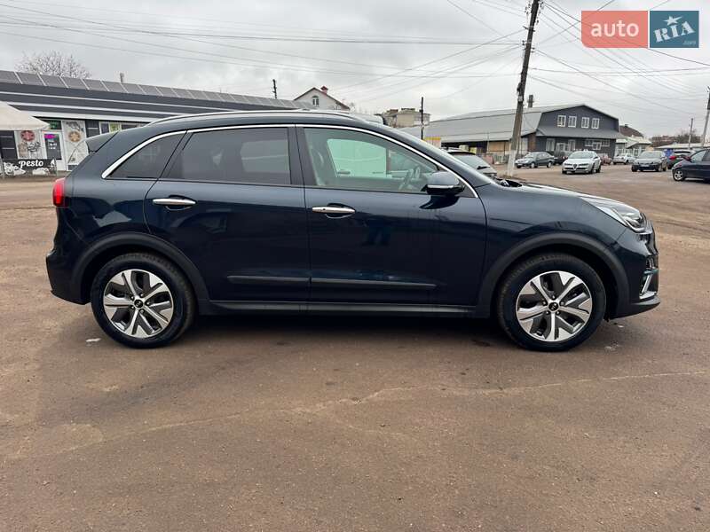 Внедорожник / Кроссовер Kia Niro 2020 в Бахмаче