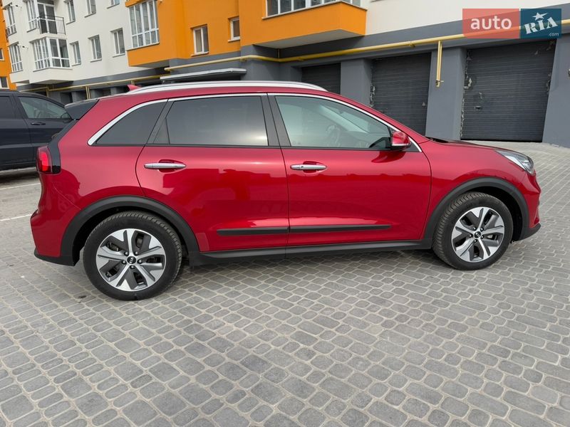Позашляховик / Кросовер Kia Niro 2020 в Вінниці