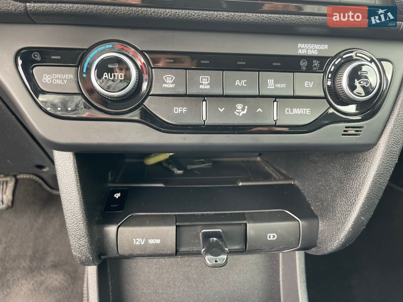 Внедорожник / Кроссовер Kia Niro 2020 в Стрые