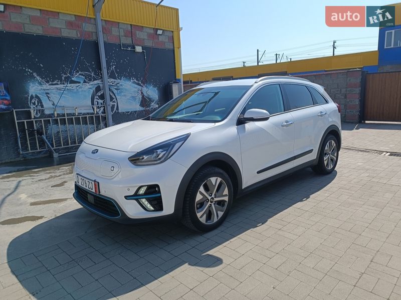 Позашляховик / Кросовер Kia Niro 2020 в Луцьку