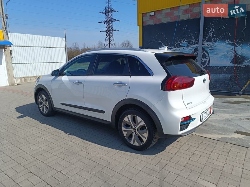 Позашляховик / Кросовер Kia Niro 2020 в Луцьку