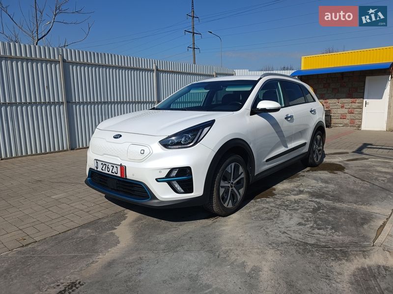 Позашляховик / Кросовер Kia Niro 2020 в Луцьку
