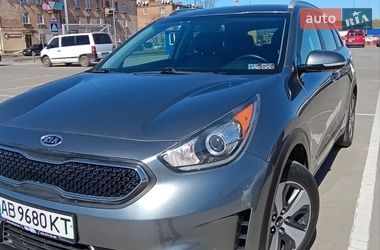 Позашляховик / Кросовер Kia Niro 2017 в Вінниці