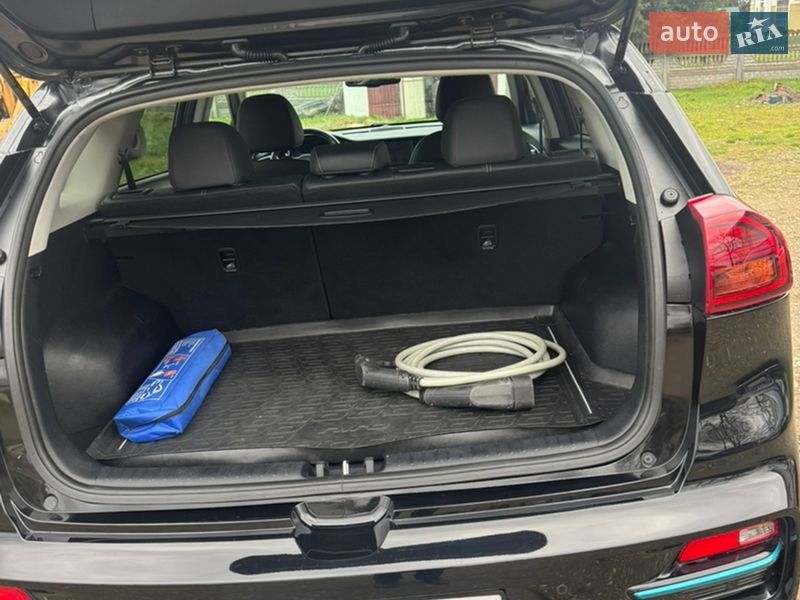 Позашляховик / Кросовер Kia Niro 2021 в Чернівцях