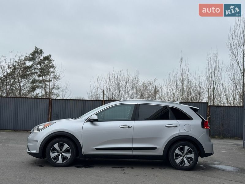 Позашляховик / Кросовер Kia Niro 2017 в Одесі