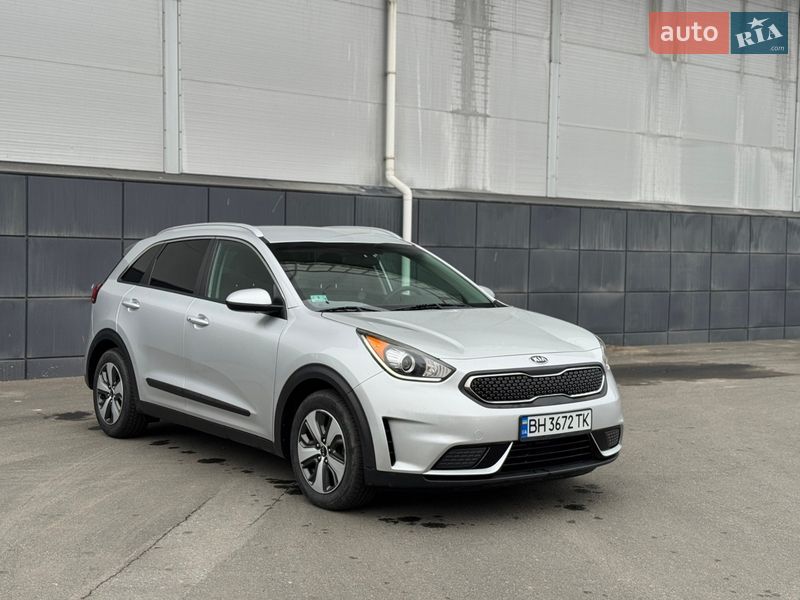 Позашляховик / Кросовер Kia Niro 2017 в Одесі