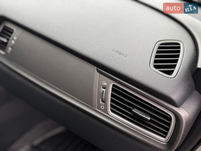 Позашляховик / Кросовер Kia Niro 2017 в Одесі