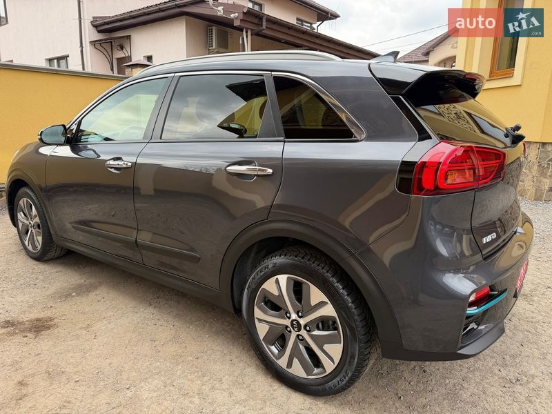 Позашляховик / Кросовер Kia Niro 2021 в Львові фото 7 Позашляховик / Кросовер Kia Niro 2021 в Львові