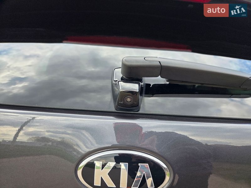 Позашляховик / Кросовер Kia Niro 2020 в Дубні фото 24 Позашляховик / Кросовер Kia Niro 2020 в Дубні