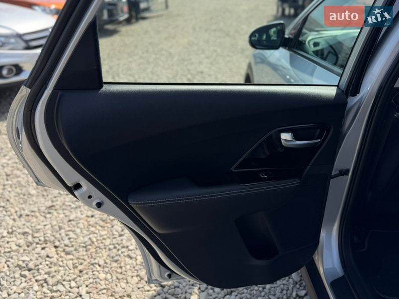 Внедорожник / Кроссовер Kia Niro 2020 в Ивано-Франковске