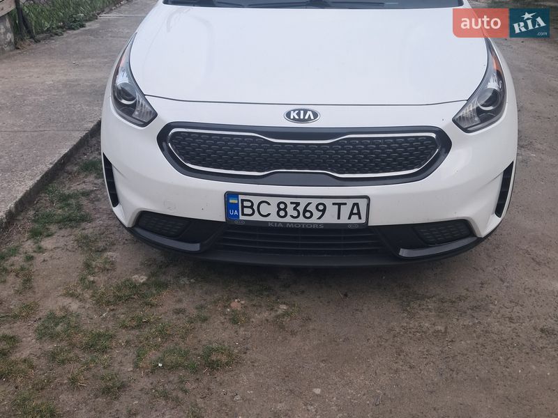 Позашляховик / Кросовер Kia Niro 2017 в Золочеві фото 2 Позашляховик / Кросовер Kia Niro 2017 в Золочеві