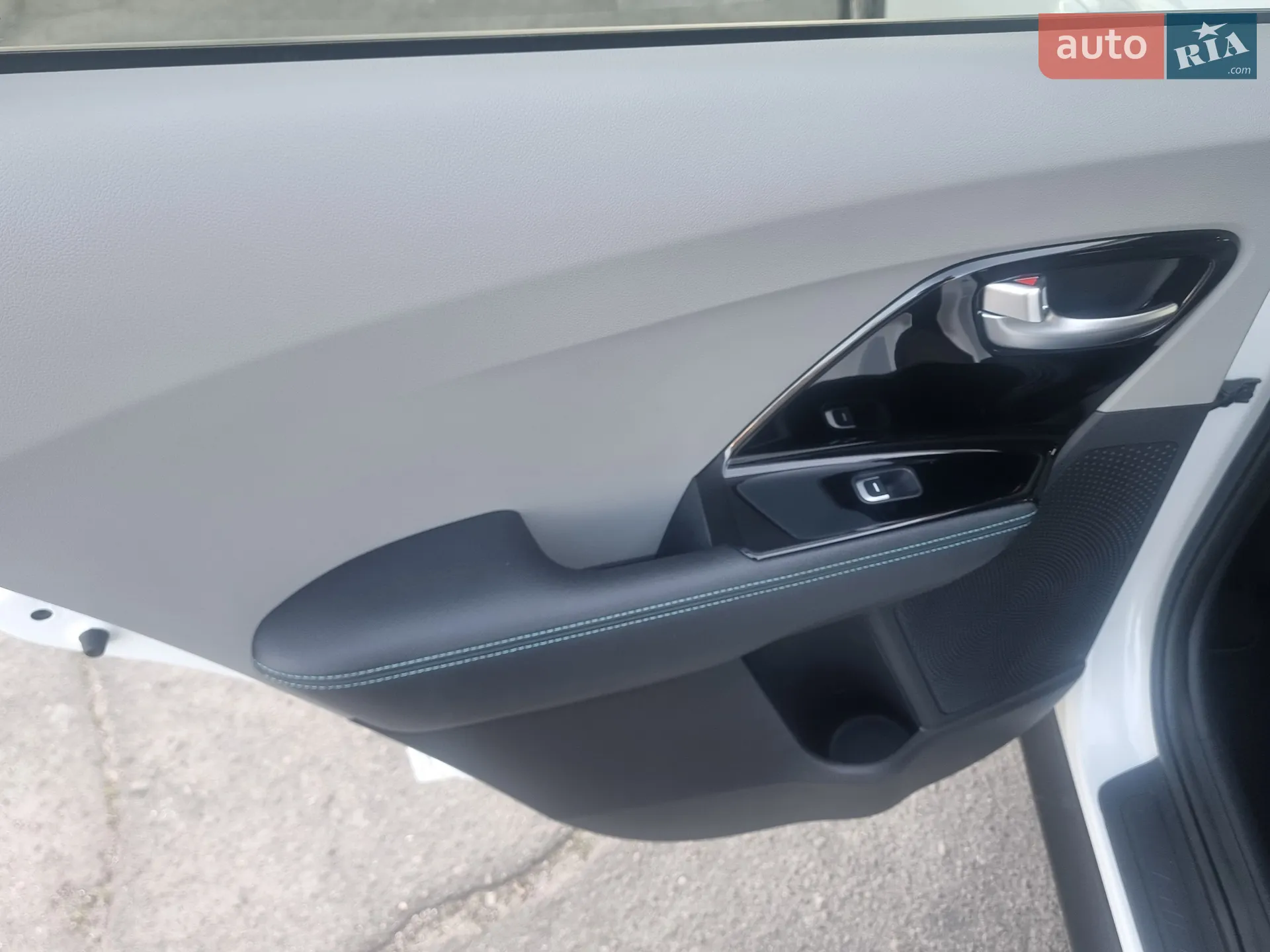 2020 Kia Niro - мініатюра 35