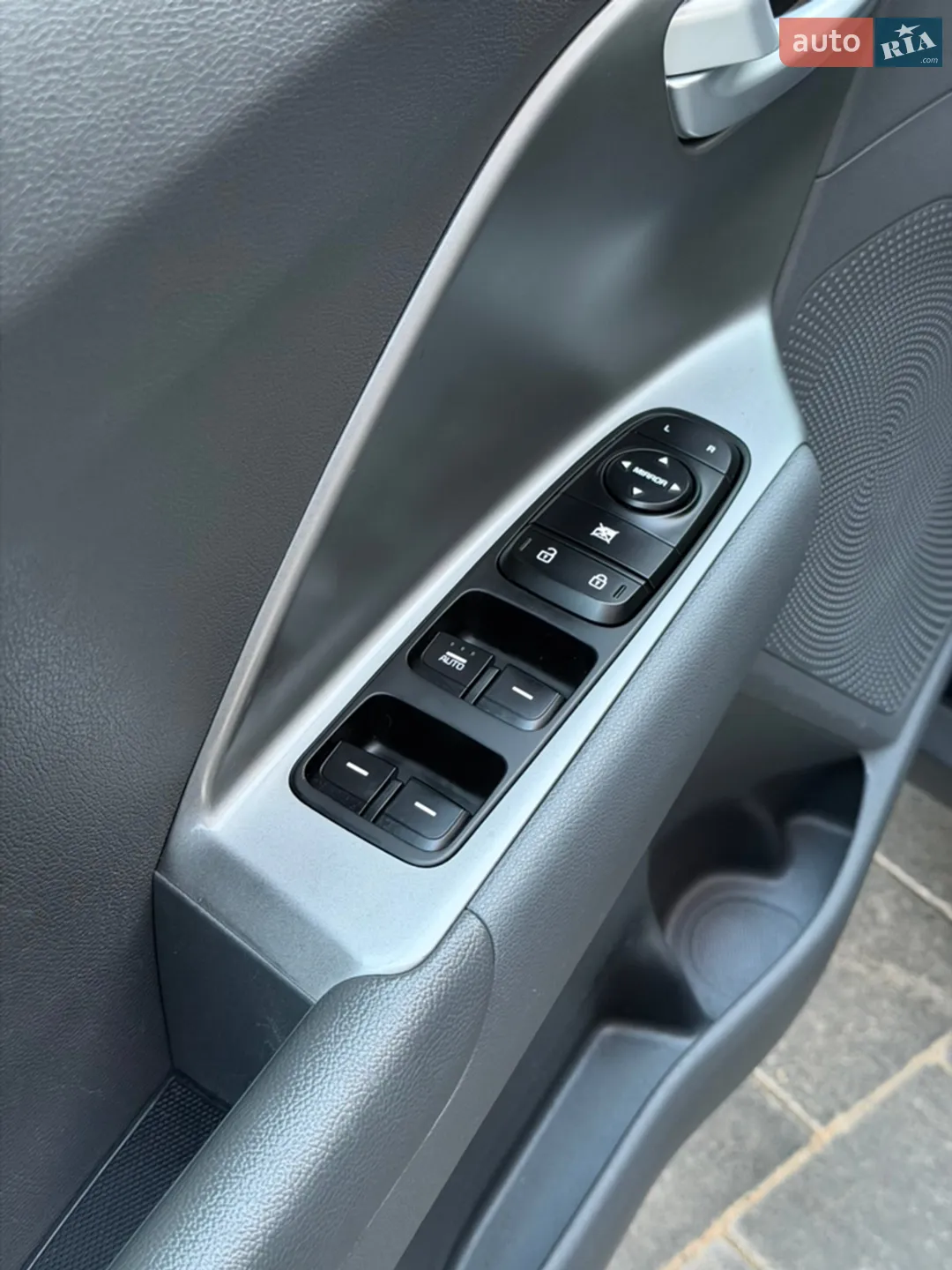 2020 Kia Niro - мініатюра 23