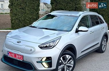 Внедорожник / Кроссовер Kia Niro 2020 в Дубно