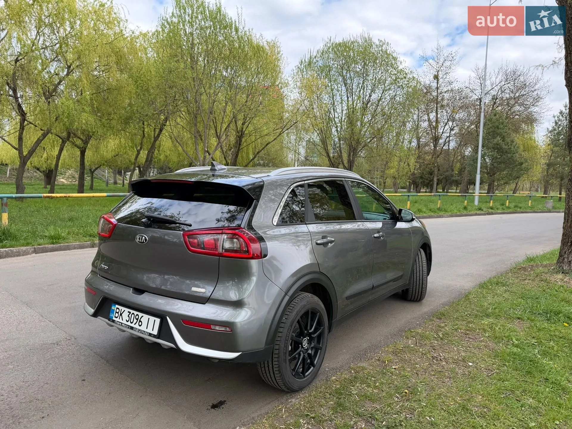 2017 Kia Niro - мініатюра 18
