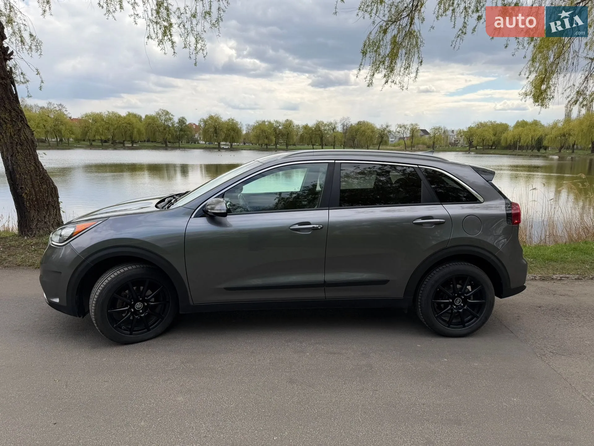 2017 Kia Niro - мініатюра 11