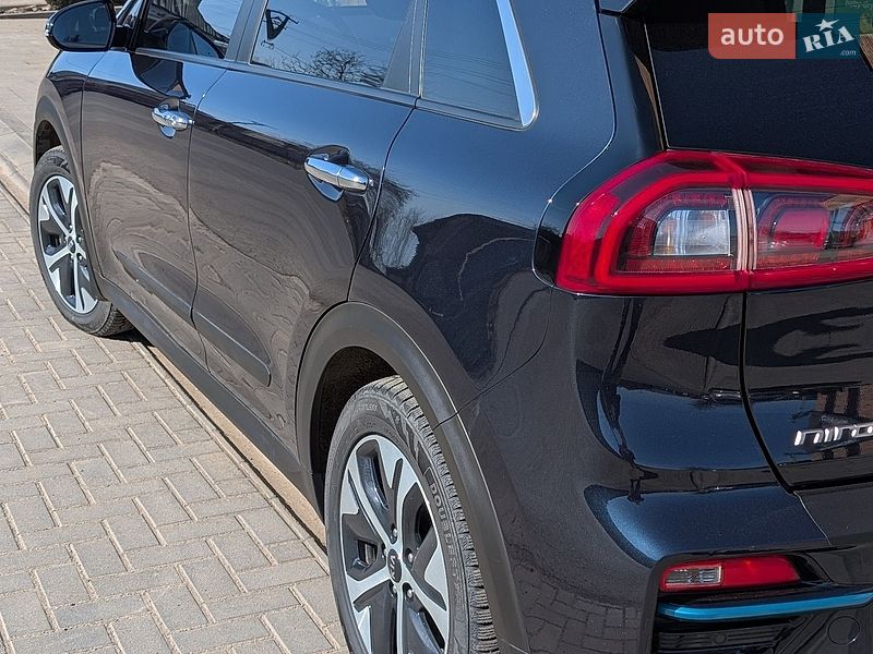 Внедорожник / Кроссовер Kia Niro 2019 в Сваляве