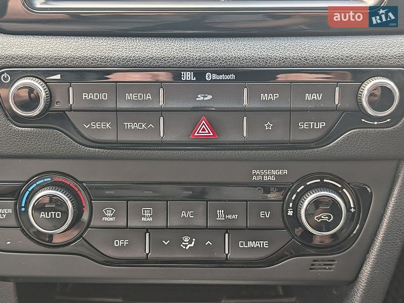 Внедорожник / Кроссовер Kia Niro 2019 в Сваляве
