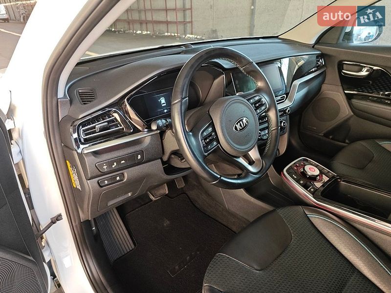 Внедорожник / Кроссовер Kia Niro 2020 в Днепре