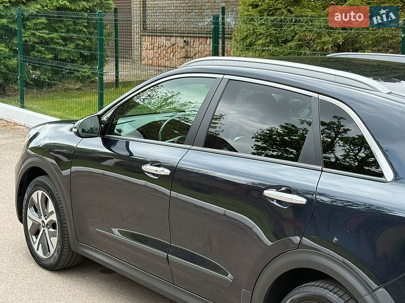 Внедорожник / Кроссовер Kia Niro 2020 в Ровно