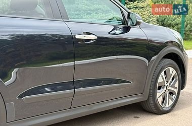 Внедорожник / Кроссовер Kia Niro 2020 в Ровно