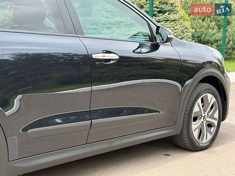 Внедорожник / Кроссовер Kia Niro 2020 в Ровно