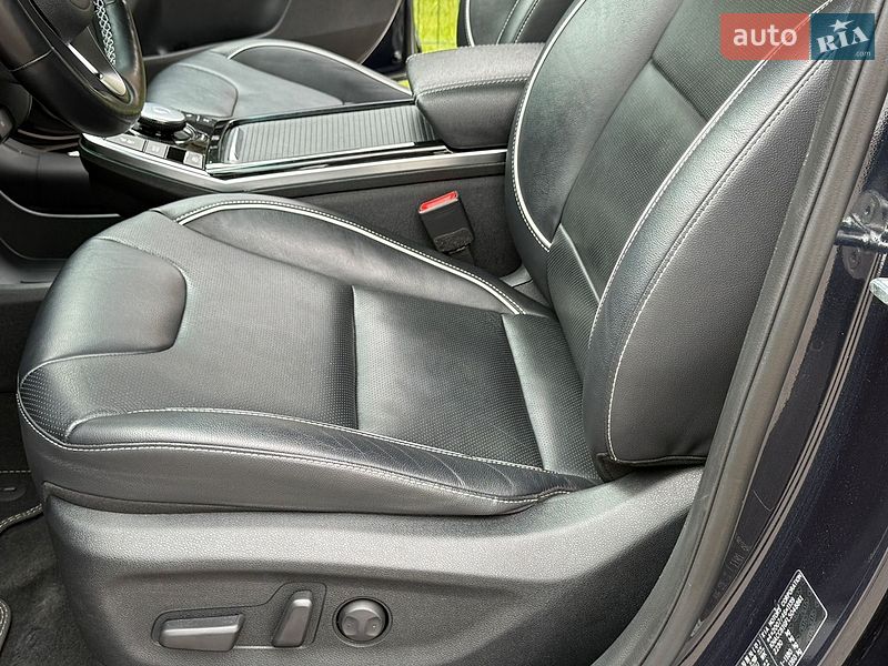 Внедорожник / Кроссовер Kia Niro 2020 в Ровно