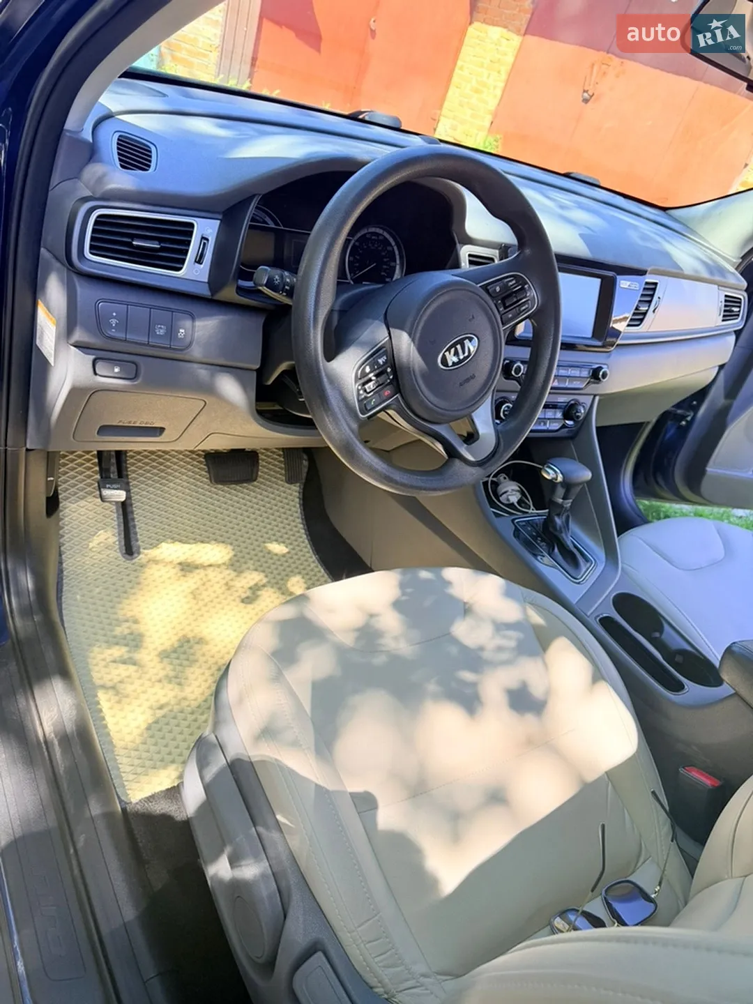 2017 Kia Niro - мініатюра 14