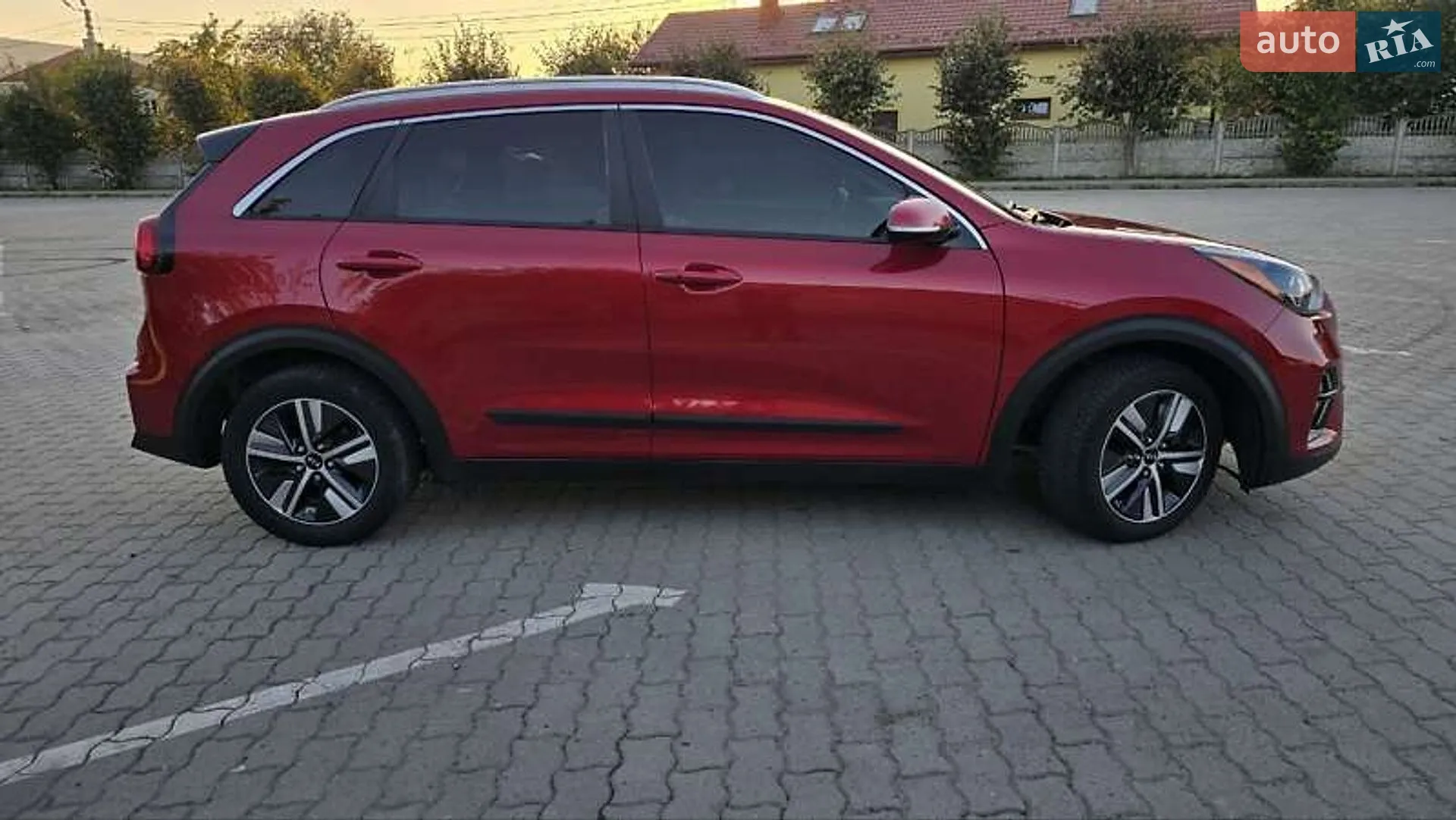 2021 Kia Niro - фото 1
